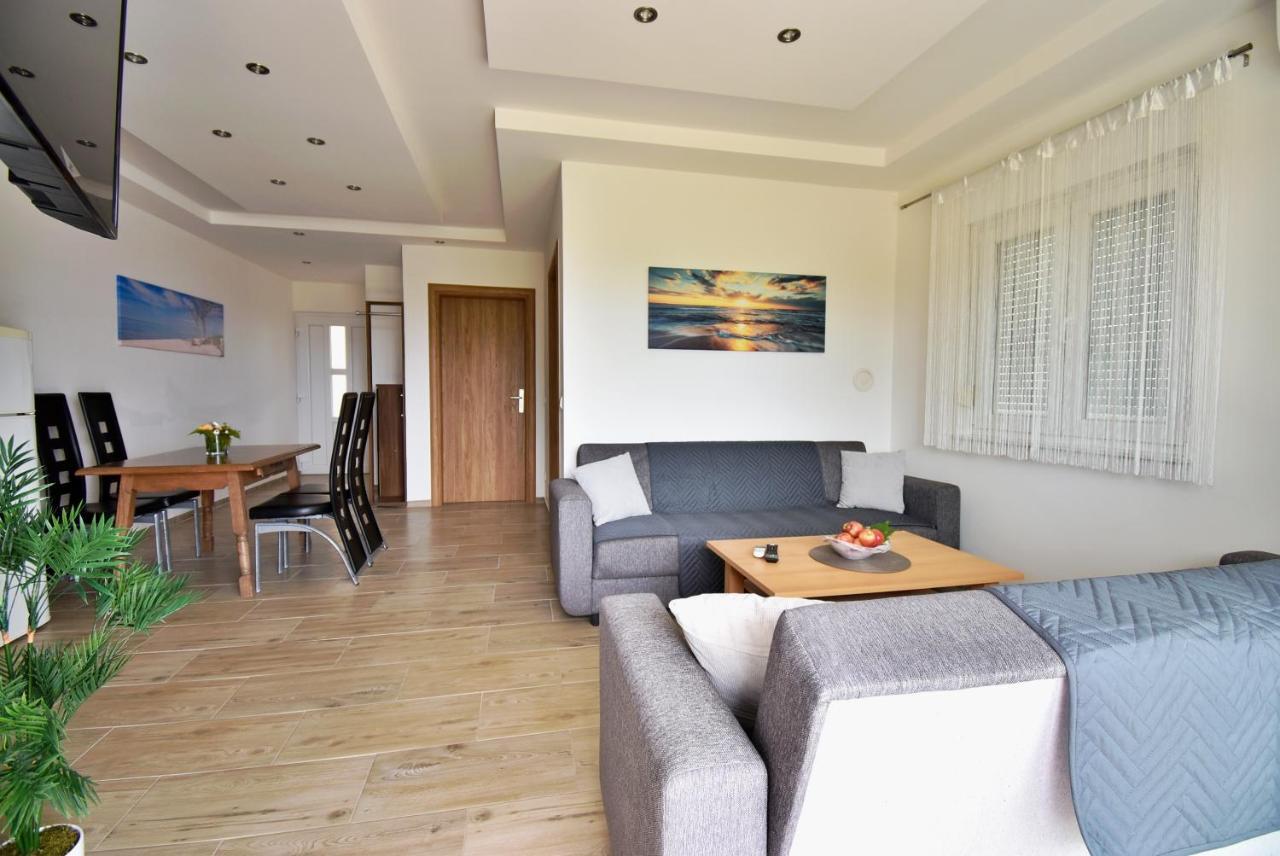 Apartmani Solis Vir Ngoại thất bức ảnh